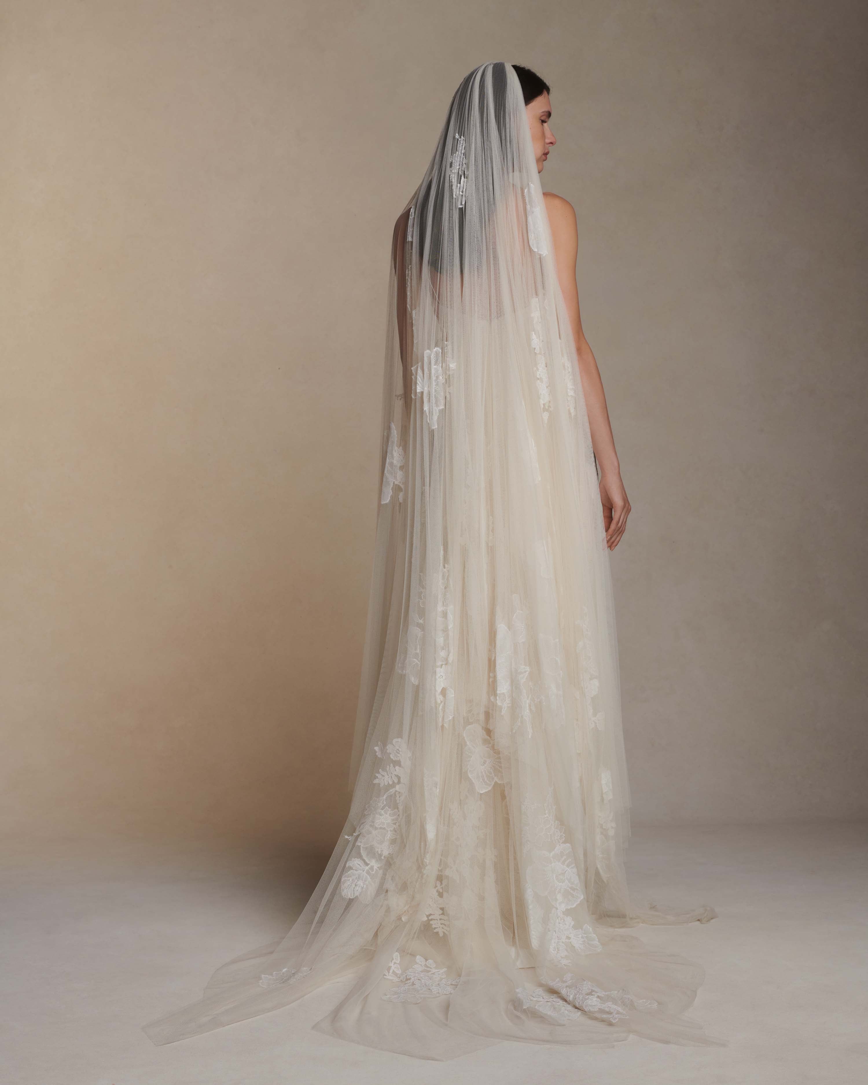 Pleated Malfroy & Lace Veil – Danielle Frankel